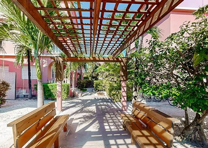 Oleander @ Caribe Island Apartment *